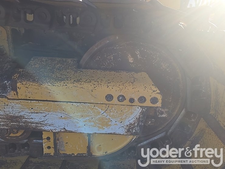 2018-deere-700k-image-25