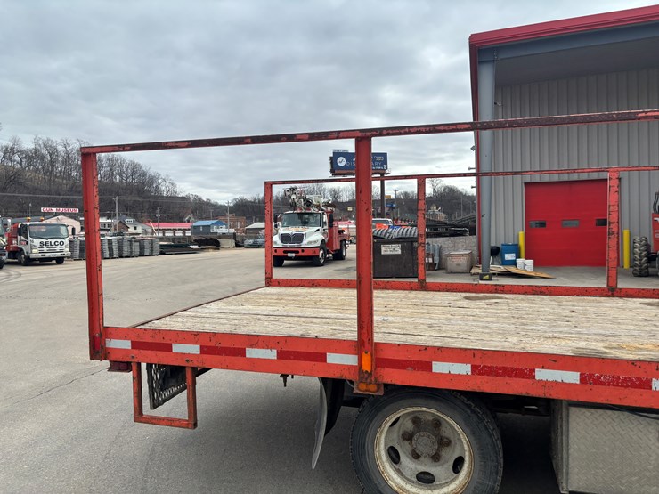 2015-isuzu-npr-xd-image-50