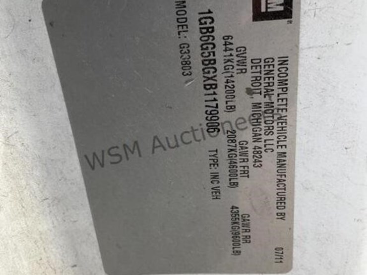 2011-chevrolet-express-4500-image-15