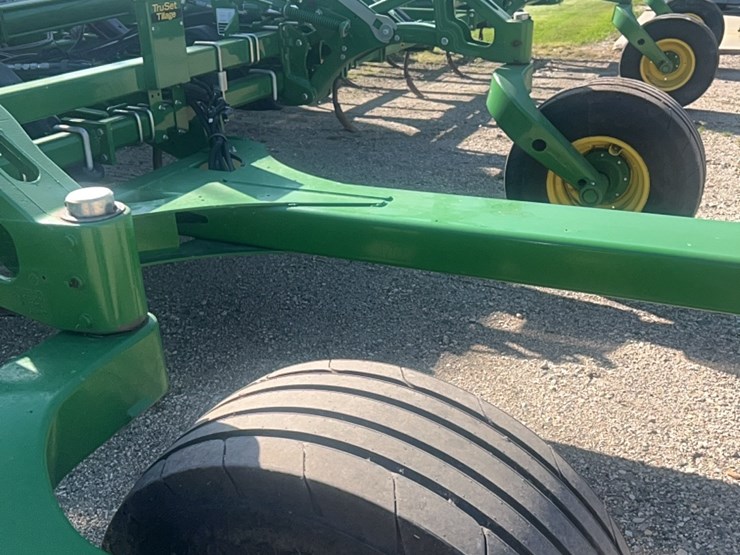 2022-john-deere-52-image-79