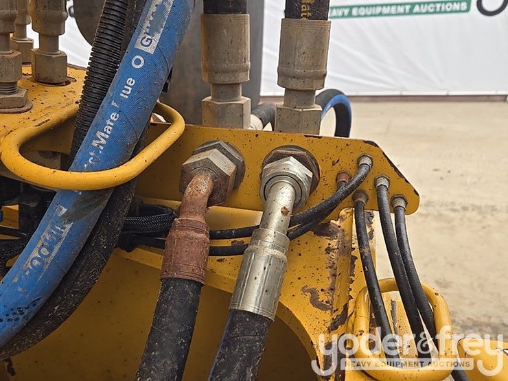 2019-deere-460e-image-35