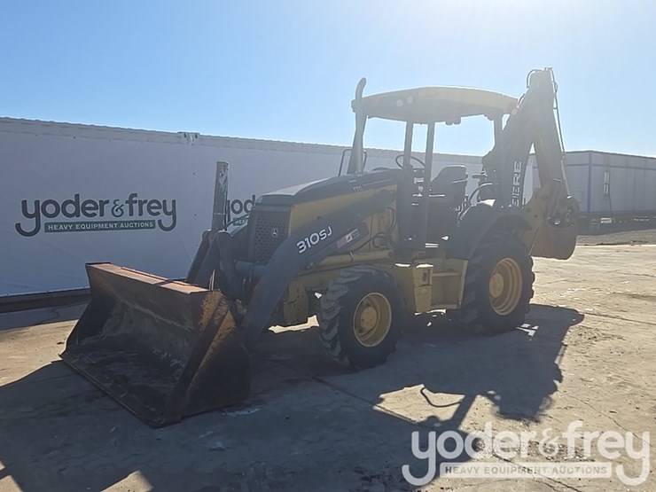 2010-deere-310sj-image-1