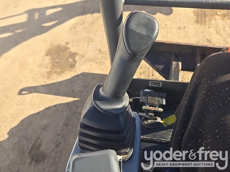 2022-kubota-u25-image-76