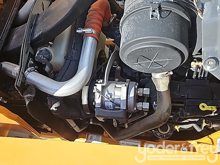 2022-case-590sn-image-35