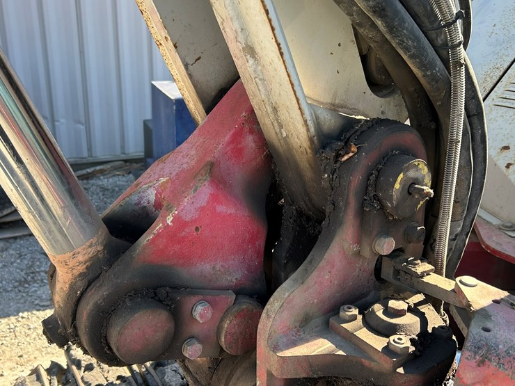 takeuchi-tb180fr-image-39