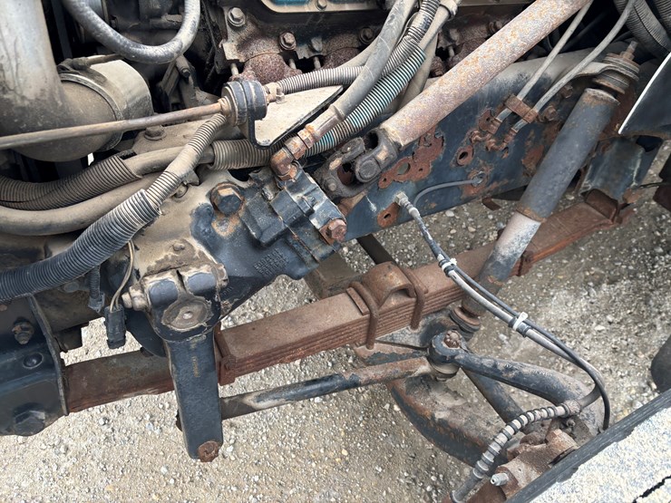 2002-international-4700-image-73