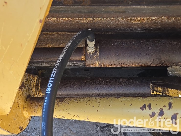 2005-caterpillar-140h-vhp-plus-image-57