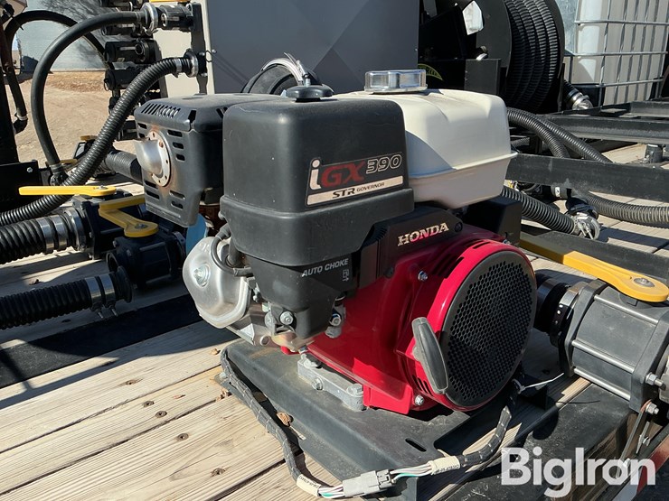 2023-behnke-enterprises-fb8x48ss-80h-tri/a-step-deck-sprayer-tender-trailer-image-20