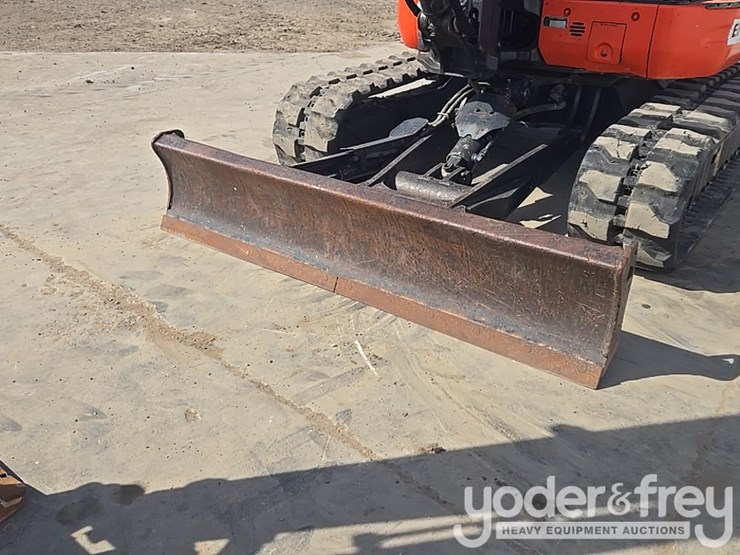 2018-kubota-kx057-4-image-15