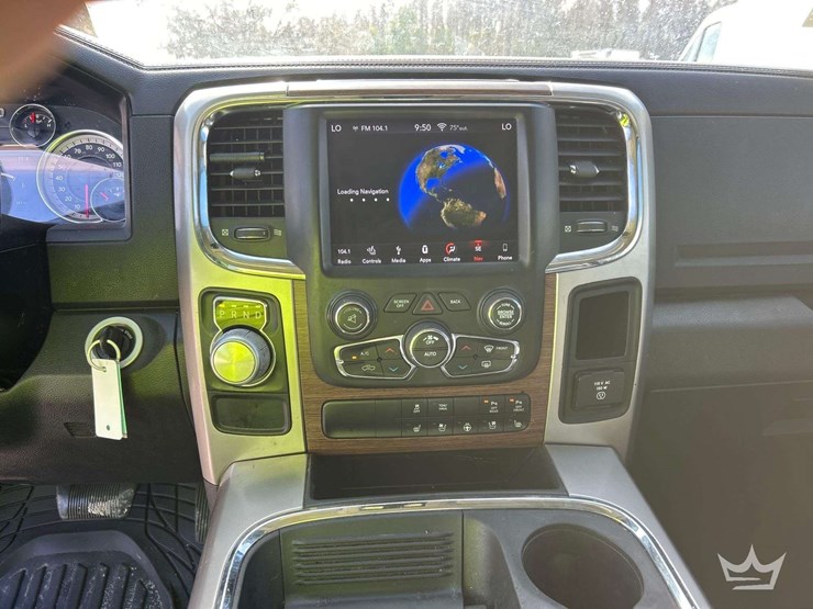 2018-dodge-1500-image-17