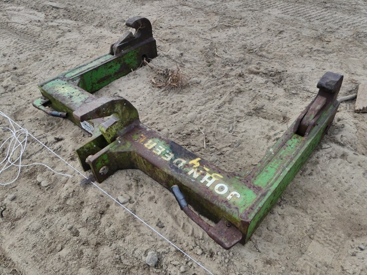 john-deere-quick-hitch-image-2