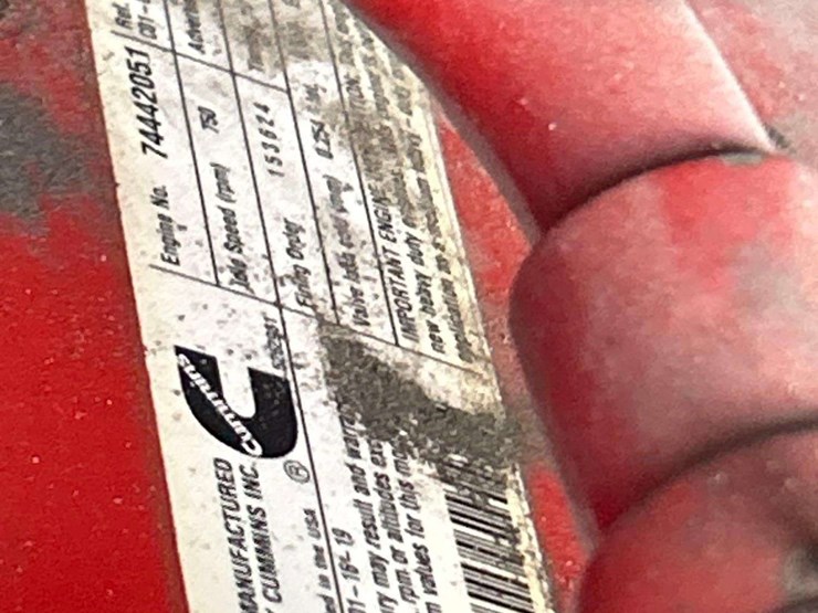 2020-freightliner-m2-106-image-10