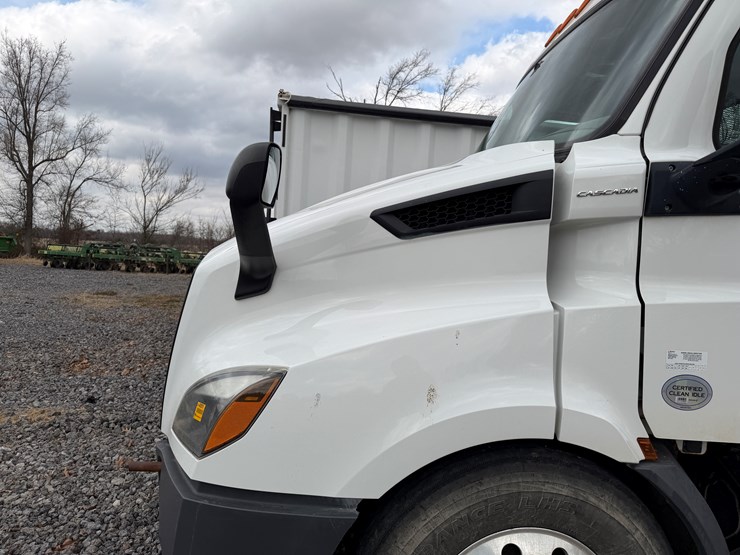 #40951-•-2019-freightliner-cascadia-t/a-daycab-truck-tractor-3akjhtdv5kskd3189-image-35