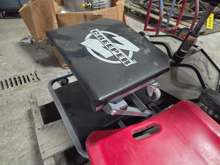 #5447-•-(2)-floor-creepers,-(1)-z-creeper,-(1)-rolling-chair-image-2