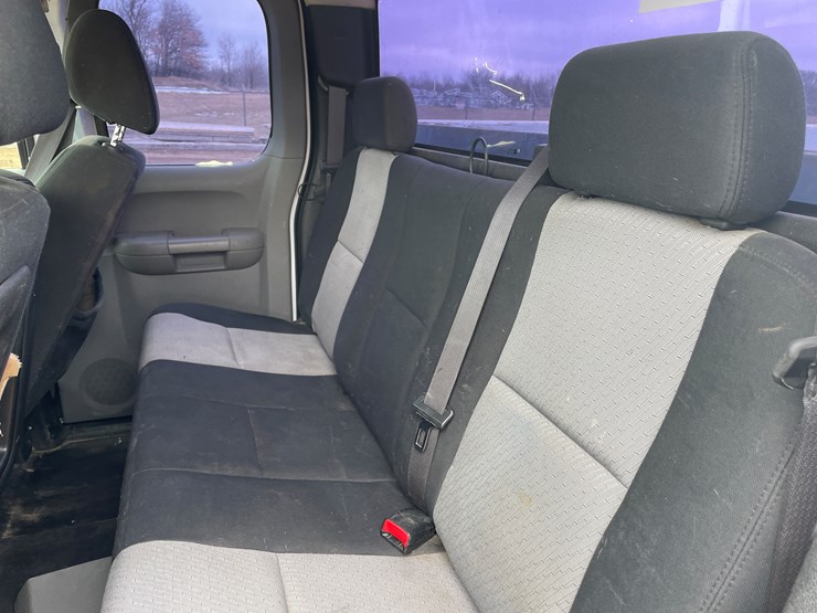 2008-gmc-3500-image-42