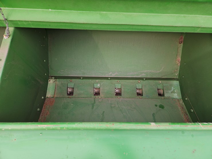 1994-john-deere-750-image-15