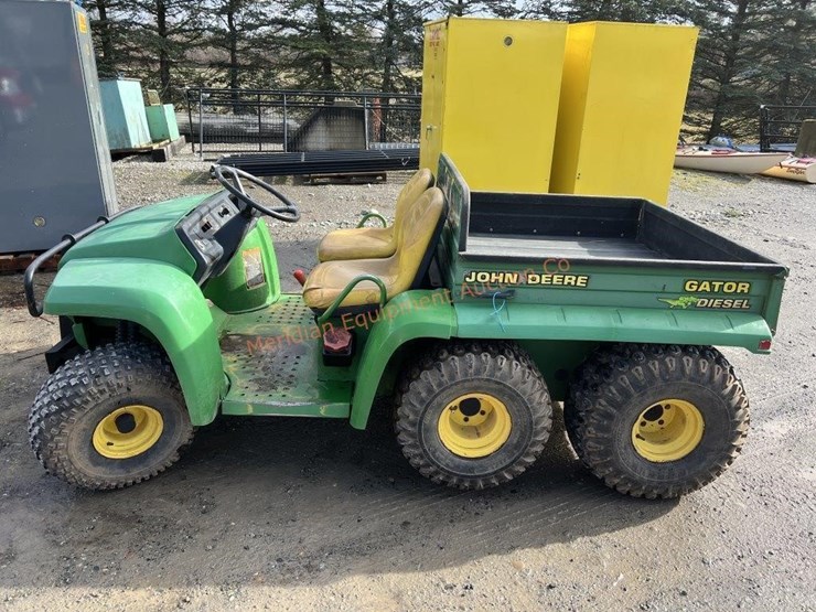 john-deere-gator-image-13