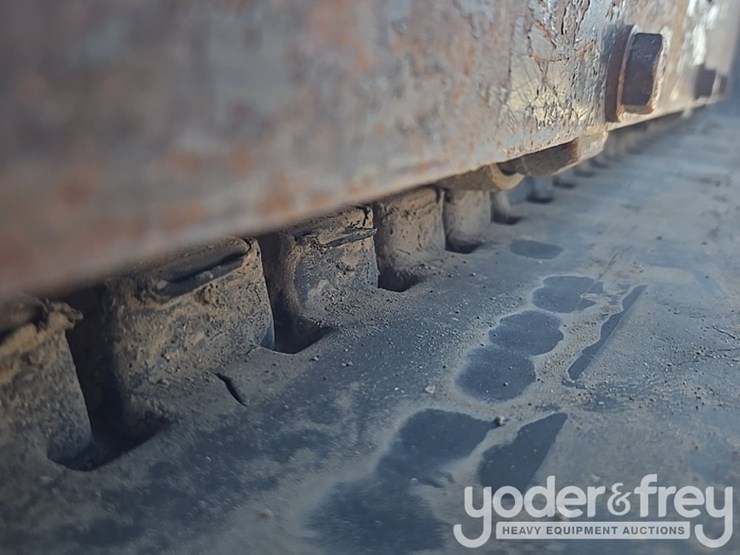 2020-deere-35g-image-39