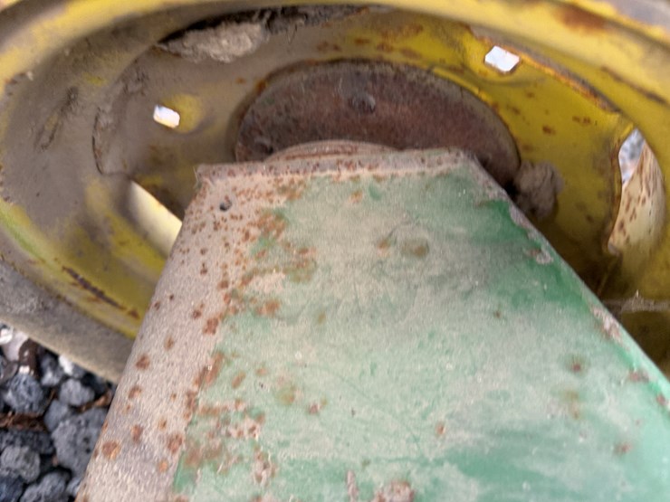 john-deere-35-image-13