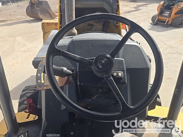 2014-deere-310k-ep-image-73