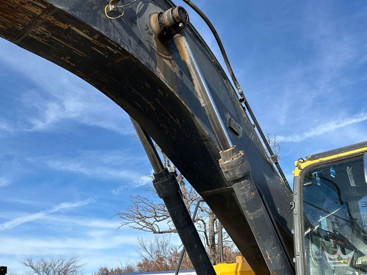 2014-john-deere-350g-hydraulic-excavator-image-25