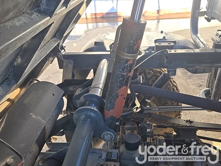 2012-kubota-rtv1140cpx-image-19