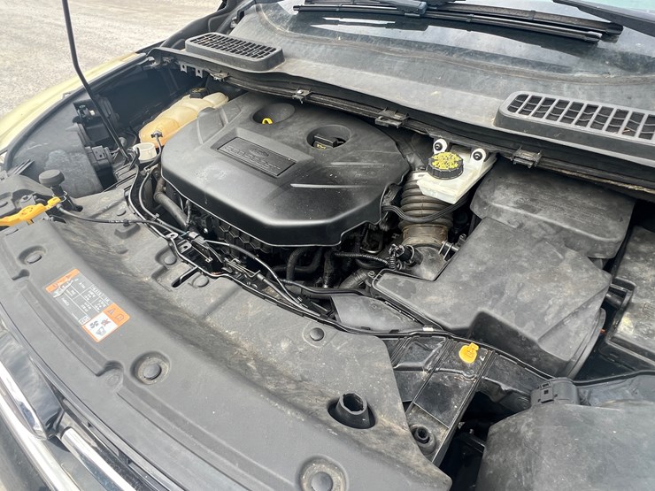 2014-ford-escape-titanium-image-28