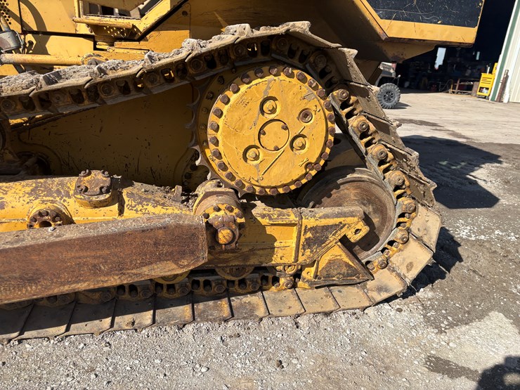 caterpillar-d6m-image-49