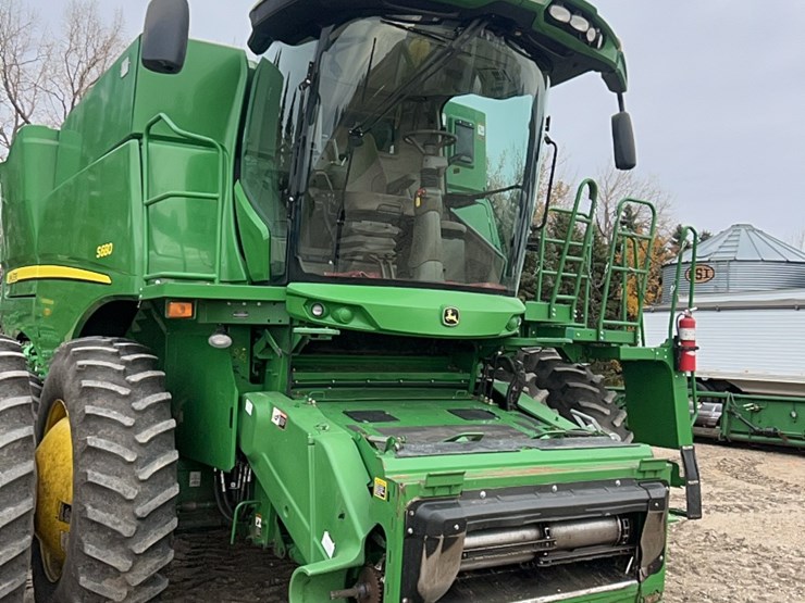 2014-john-deere-s680-image-9