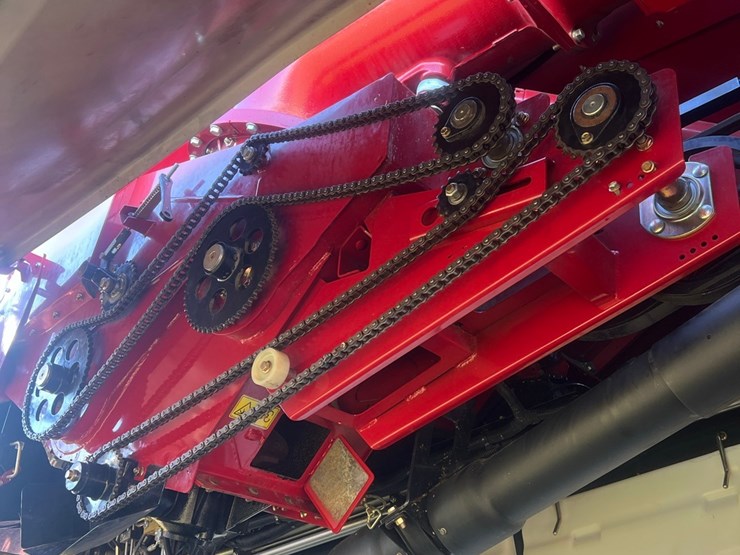 2023-case-ih-8250-image-44