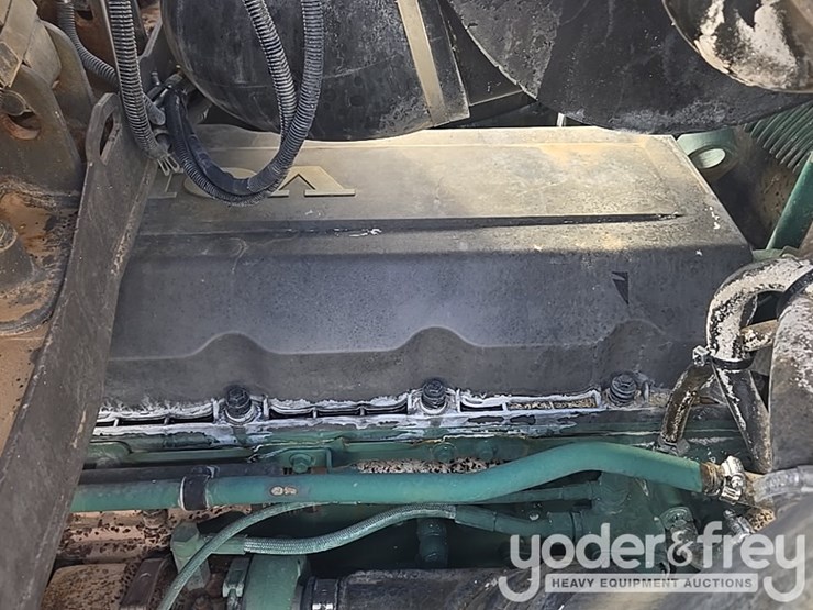 2014-volvo-l150h-image-55