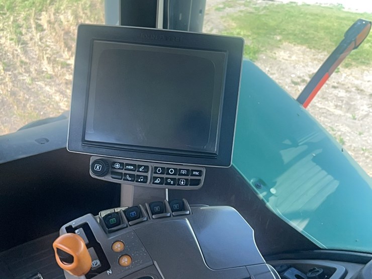 2016-john-deere-9520r-image-164