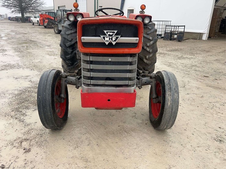 massey-ferguson-135-image-8