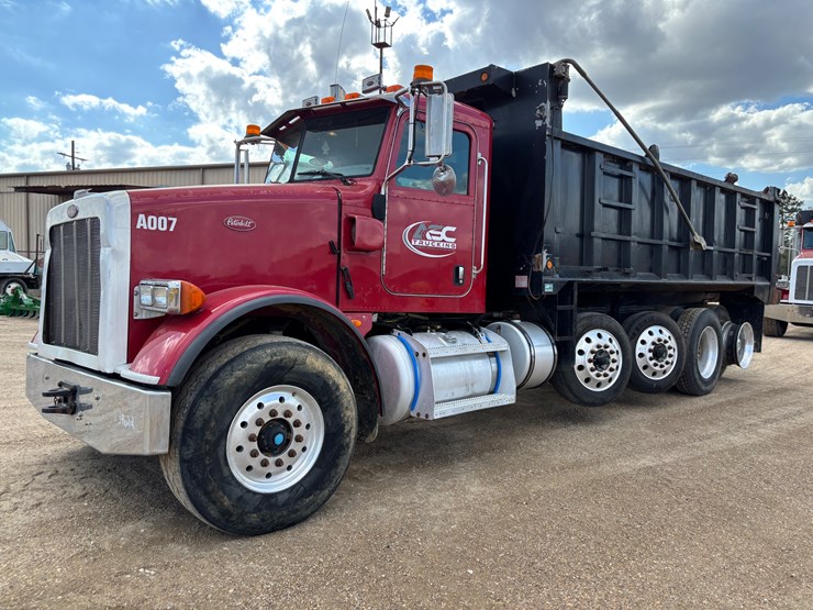 2008-peterbilt-365-image-1