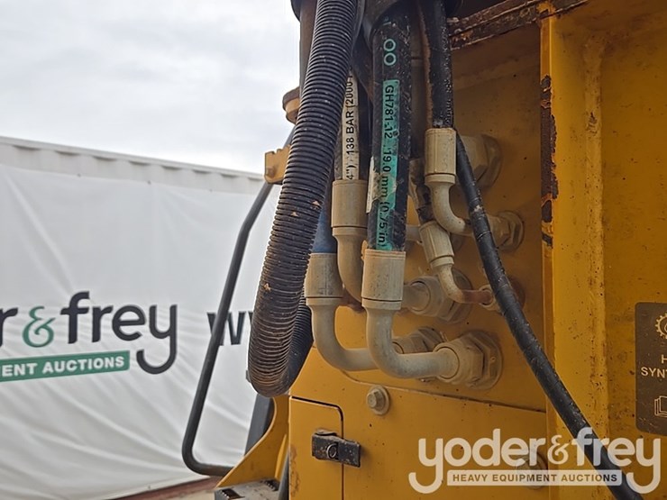 2013-deere-410et-image-31