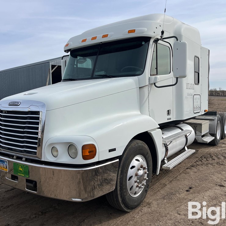 2006 Freightliner Century Classic CST120 T/A Truck Tractor