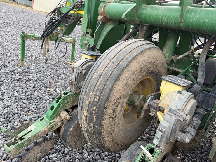 john-deere-1790-image-64