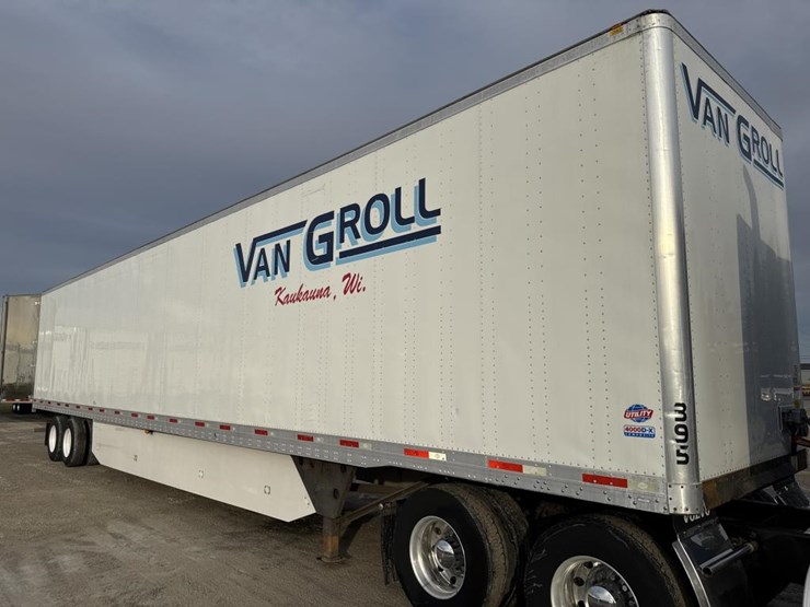 2017-utility-53'-image-7