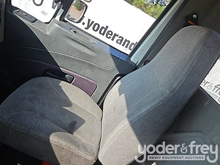 2017-international-8600-image-41