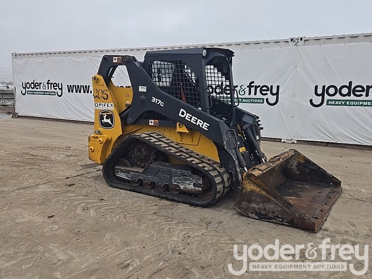 2021-deere-317g-image-7