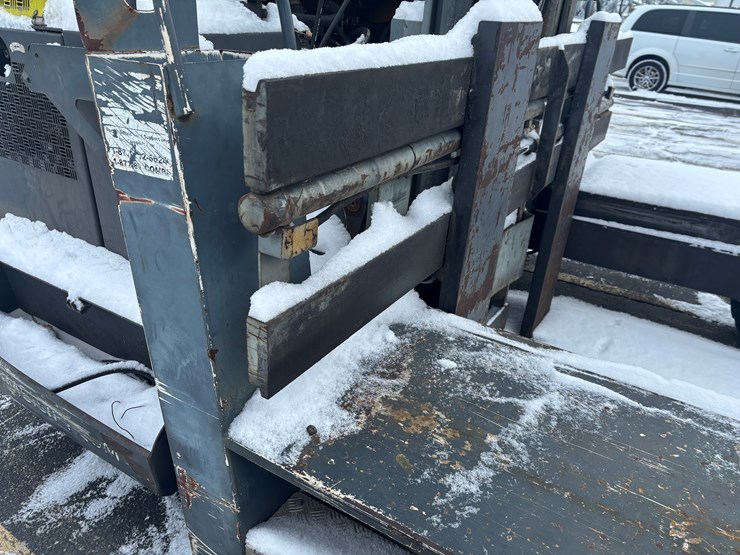 #1869-•-2012-combilift-cl-8011-multi-directional-forklift-image-53