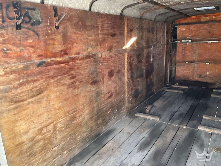 2002-suncoast-18ft-t/a-enclosed-trailer-image-7