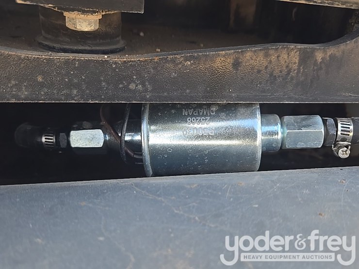 2023-takeuchi-tl12v2-image-53