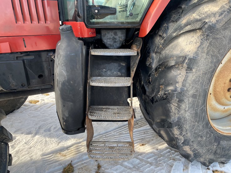 #120-•-2001-case-mx200-magnum-tractor-(colfax,-wi)-image-18