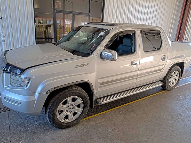 2007-honda-ridgeline-image-1