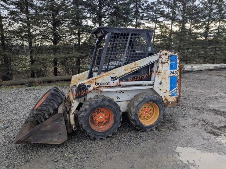 bobcat-743-image-1