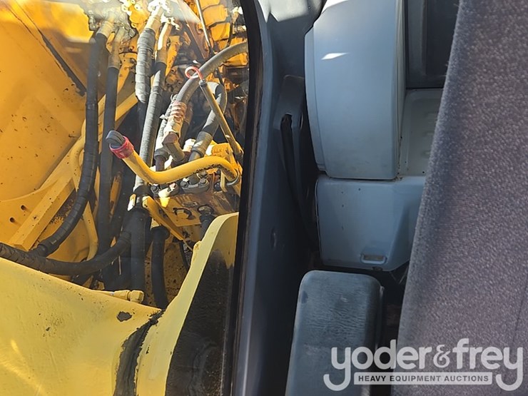 2008-komatsu-pc200-lc-8-image-75