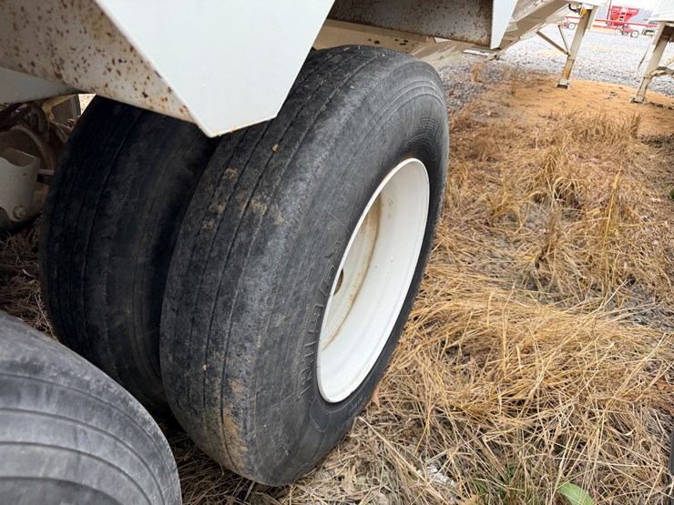 #40956-•-2013-cts-ght-40-40'-t/a-hopper-bottom-trailer-5tu124023ds000682-image-8