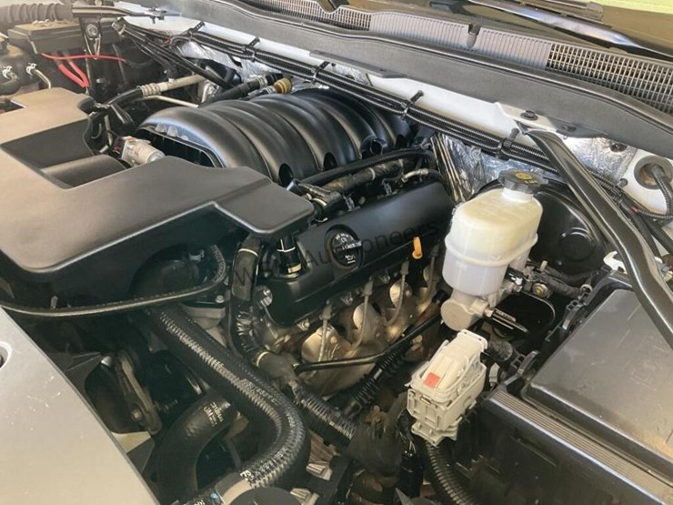 2015-chevrolet-silverado-1500-image-13