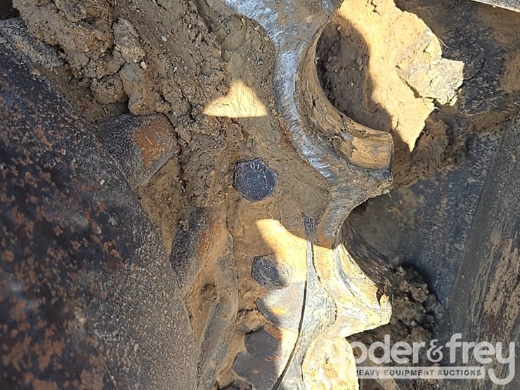 2022-komatsu-pc360-lc-11-image-30